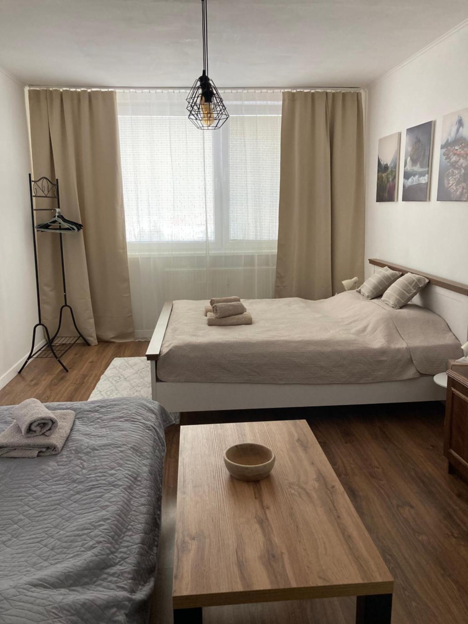 Utulny Apartman Blizko Centra Μιχάλοβτσε Εξωτερικό φωτογραφία